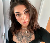 Entra ya a chatear con Nova-Sin!